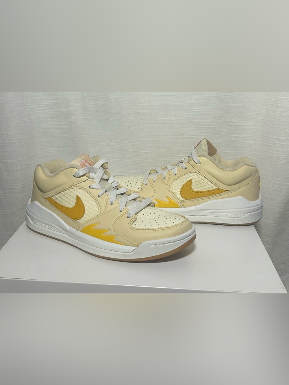 Nike Sunshine Cream and Yellow Low-Top Streetwear Sneakers